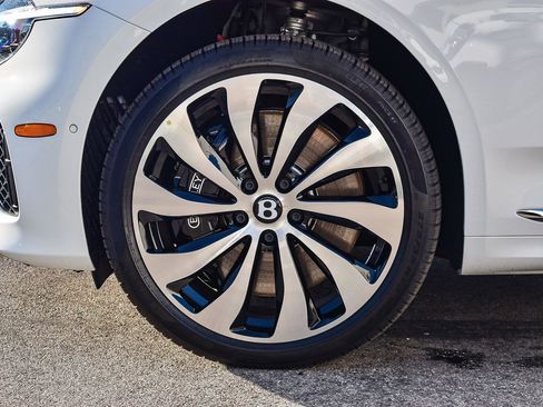 New 2026 Bentley Continental GTC image 6