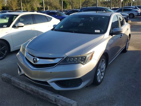 Used 2017 Acura ILX Base image 3
