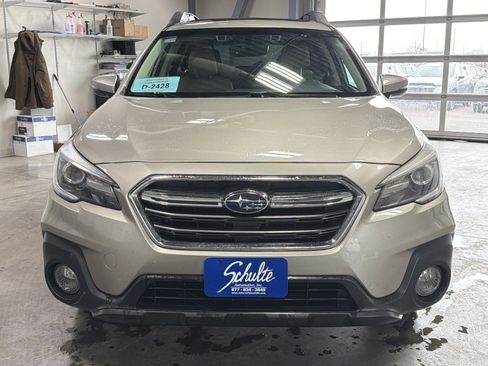 Used 2019 Subaru Outback 2.5i Limited image 2