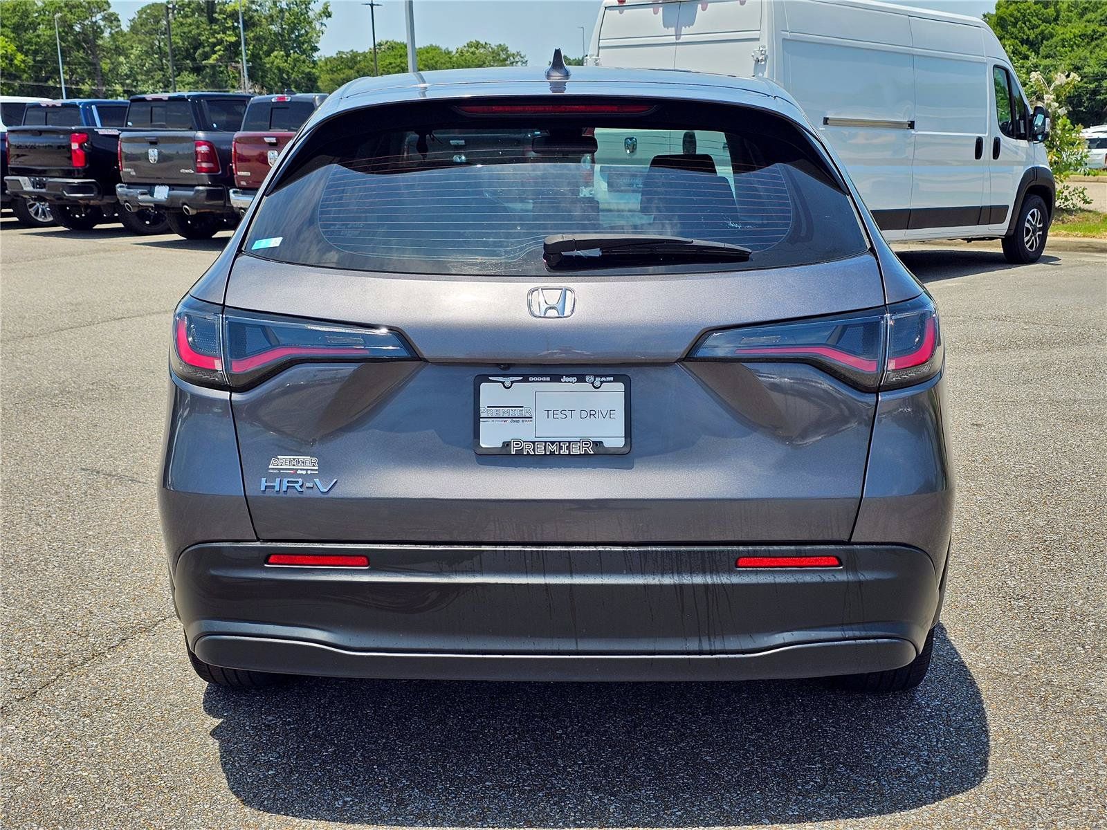 Used 2025 Honda HR-V LX image 10