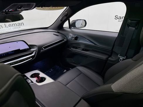 Used 2024 Cadillac Lyriq Tech image 26