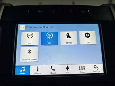 Used 2018 Ford F150 Lariat w/ Max Trailer Tow Package image 28