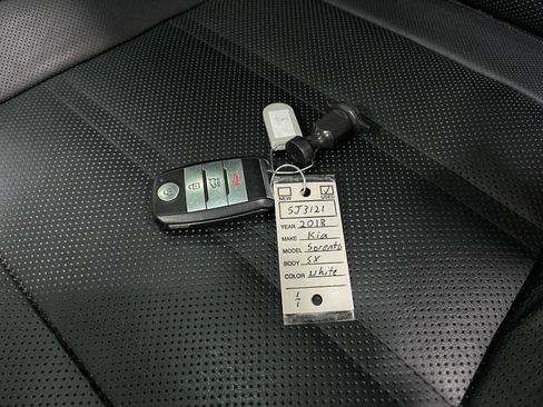 Used 2018 Kia Sorento SX AWD/4WD image 38