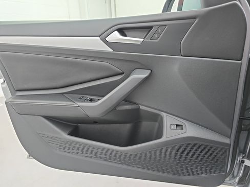 Used 2025 Volkswagen Jetta S image 26