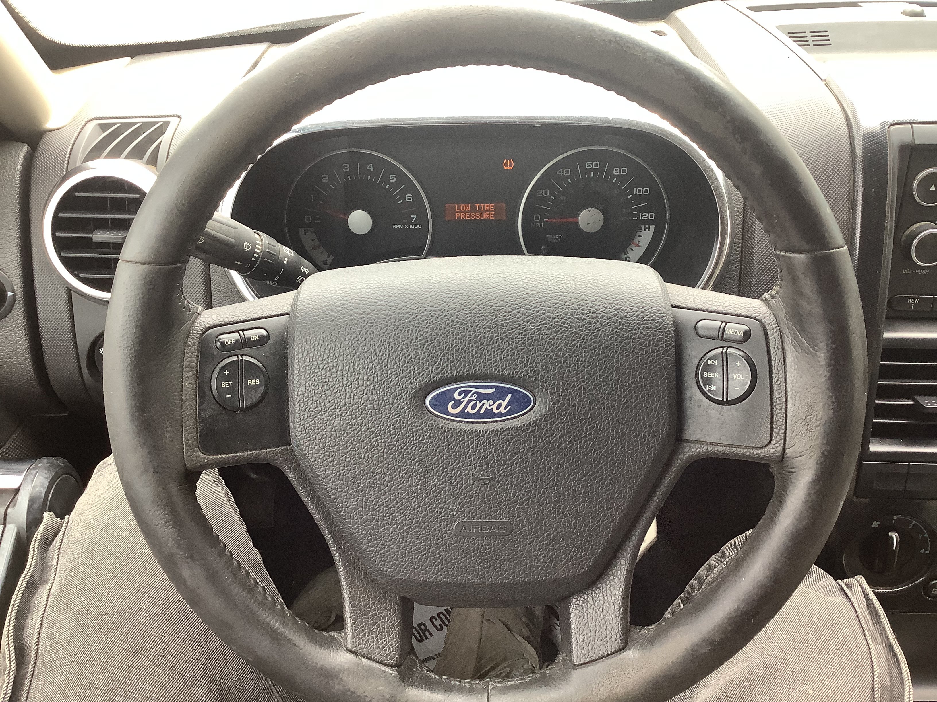 Used 2008 Ford Explorer XLT AWD/4WD image 11