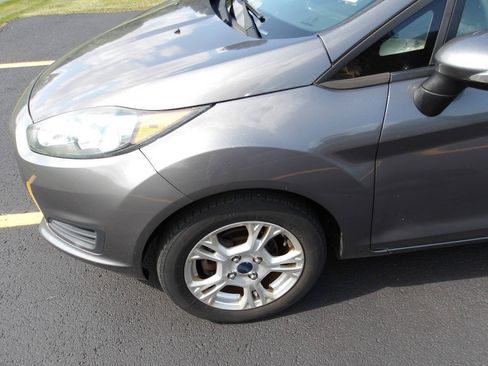 Used 2014 Ford Fiesta SE FWD image 27