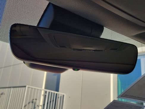 Used 2019 Toyota Highlander Limited image 25