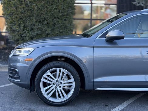 Used 2019 Audi Q5 Prestige w/ Prestige Package image 10