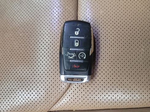 Used 2019 RAM 1500 Limited w/ Trailer Tow Group RWD image 32