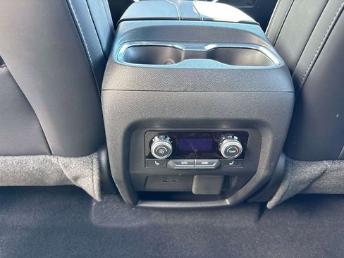 New 2026 GMC Acadia Denali w/ Super Cruise Package AWD/4WD image 9