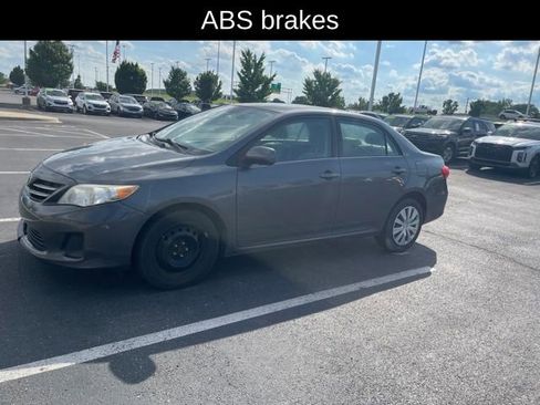 Used 2013 Toyota Corolla LE FWD image 3