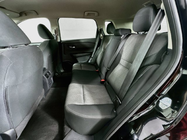 Used 2025 Nissan Rogue SV AWD/4WD image 19