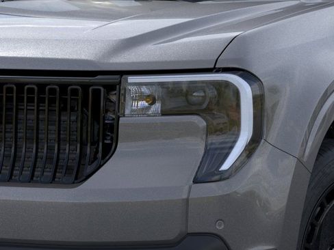 New 2025 Ford Maverick Lobo AWD/4WD image 19