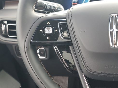 New 2026 Lincoln Aviator Reserve AWD/4WD image 15