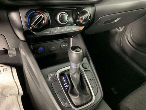 Used 2023 Hyundai Kona SEL FWD image 25