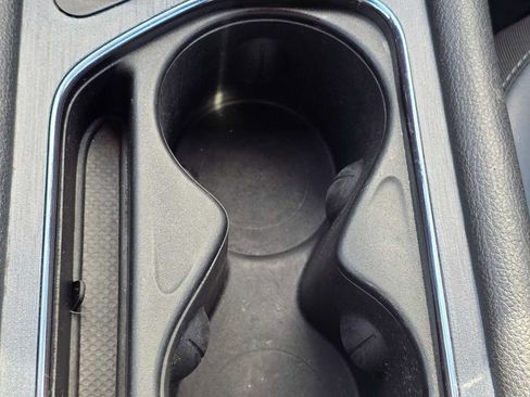 Used 2016 Chrysler 200 S FWD image 37