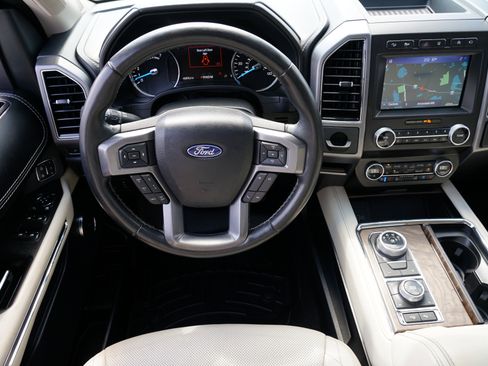 Used 2021 Ford Expedition Platinum image 23
