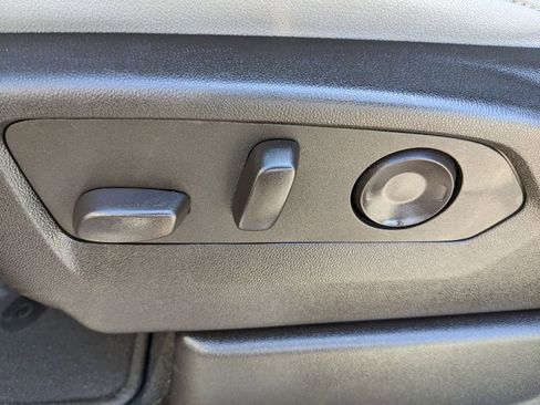 Used 2024 Chevrolet Tahoe LT RWD image 55