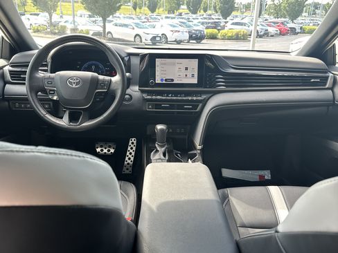 Used 2025 Toyota Camry SE w/ Convenience Package AWD/4WD image 22