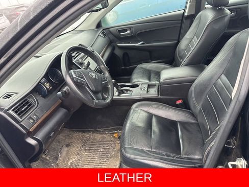 Used 2017 Toyota Camry XLE image 5