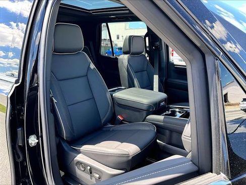 New 2026 Chevrolet Tahoe Premier w/ Sun And Tow Package AWD/4WD image 31