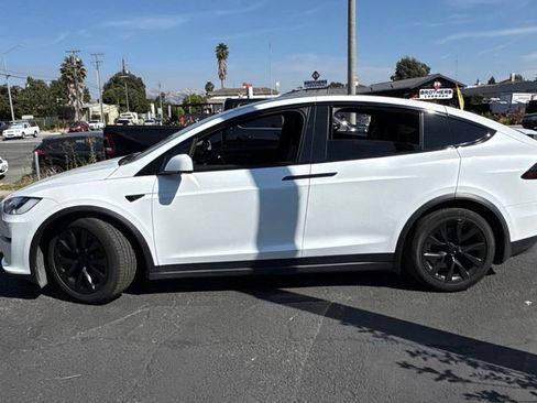 Used 2023 Tesla Model X AWD/4WD image 5