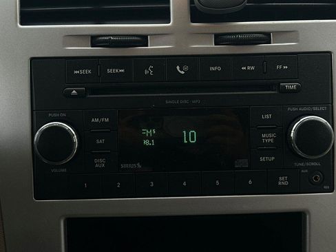 Used 2009 Dodge Caliber SXT image 19