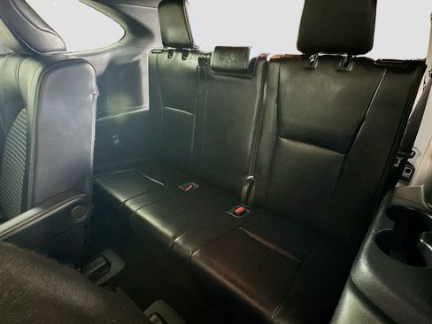 Used 2021 Toyota Highlander XSE AWD/4WD image 29