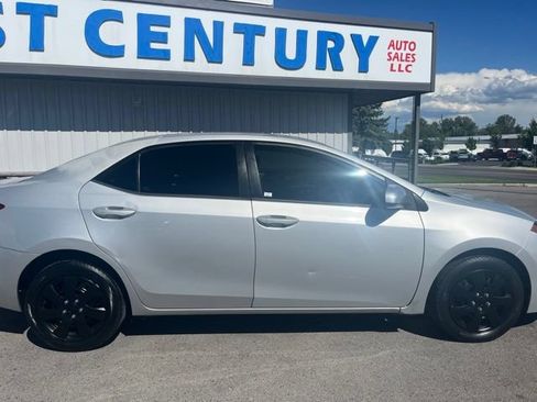 Used 2017 Toyota Corolla LE w/ Protection Package FWD image 21