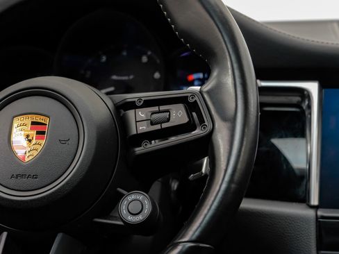 Used 2023 Porsche Macan Turbo AWD/4WD image 22