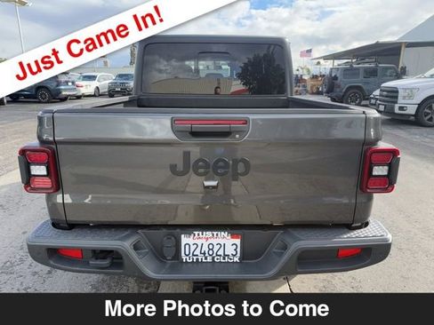 Certified 2022 Jeep Gladiator Sport image 4