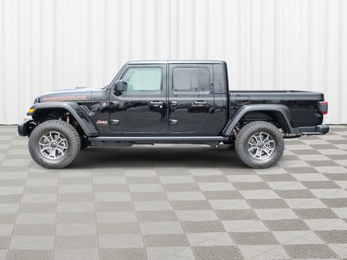 New 2026 Jeep Gladiator Mojave AWD/4WD image 36