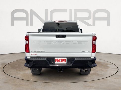 Used 2024 Chevrolet Silverado 2500 Custom w/ Custom Value Package image 11