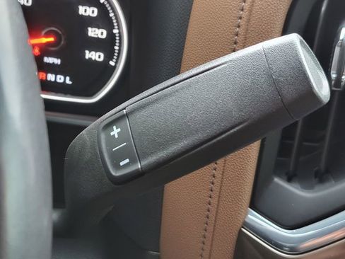 Used 2022 Chevrolet Silverado 1500 High Country w/ Z71 Off-Road Package image 38