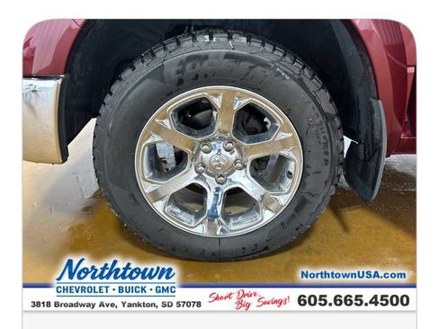 Used 2017 RAM 1500 Laramie w/ Convenience Group AWD/4WD image 26