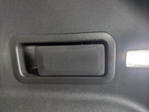 Used 2022 Chevrolet Blazer LT image 25