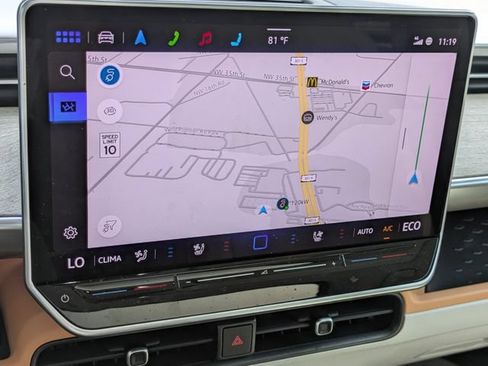 Used 2025 Volkswagen ID. Buzz 1st Edition AWD/4WD image 22