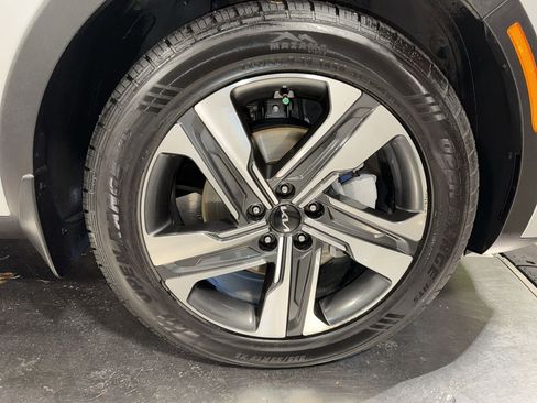 Certified 2023 Kia Sorento EX image 14