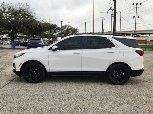 Used 2024 Chevrolet Equinox LT w/ LPO, Floor Liner Package image 4
