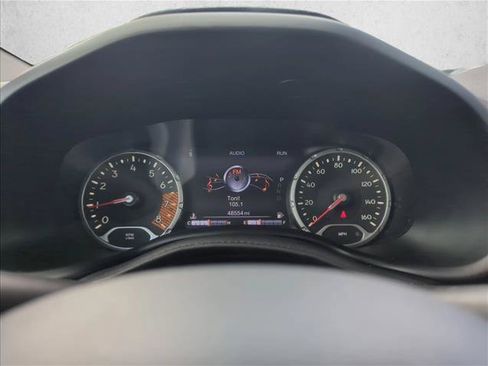Used 2021 Jeep Renegade Latitude FWD image 7