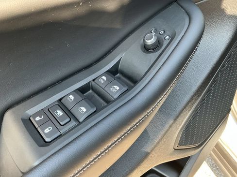 Certified 2025 Jeep Grand Cherokee L Laredo w/ Luxury Tech Group I AWD/4WD image 14
