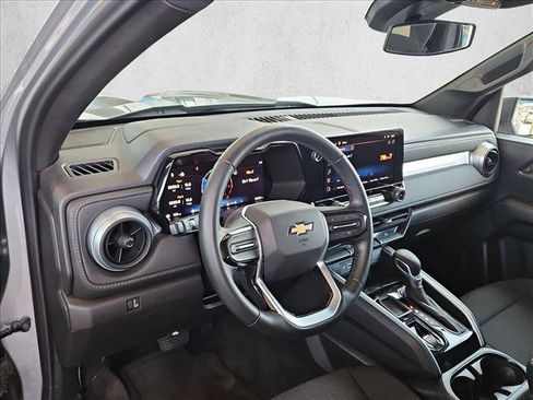 Used 2024 Chevrolet Colorado LT RWD image 10