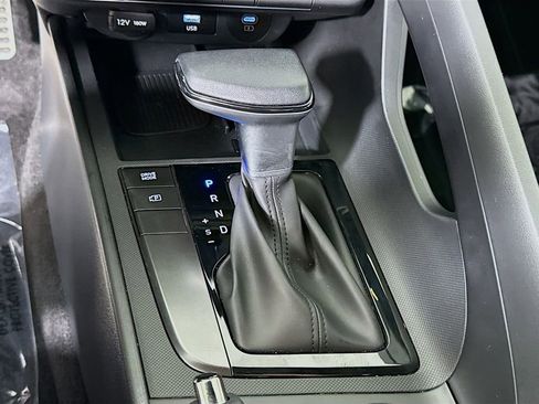 Certified 2025 Hyundai Elantra Sport FWD image 10