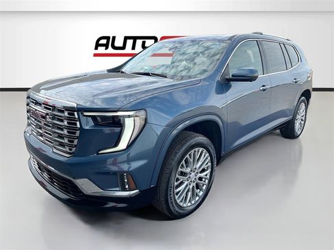 Used 2024 GMC Acadia Denali image 3