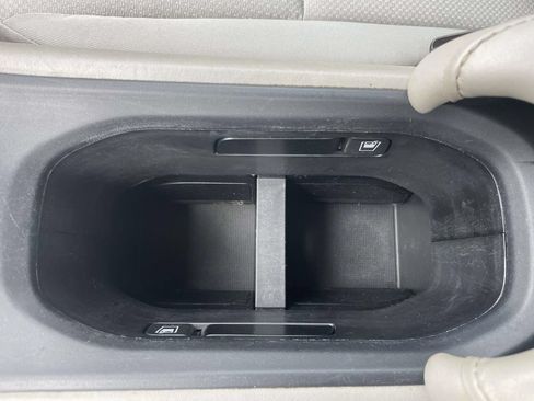 Used 2021 Honda HR-V LX image 30