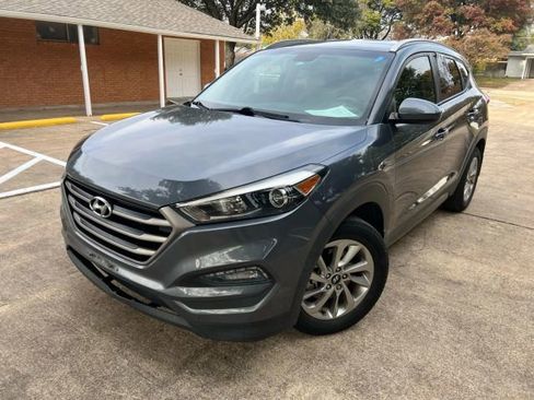 Used 2016 Hyundai Tucson SE w/ Option Group 02 image 1