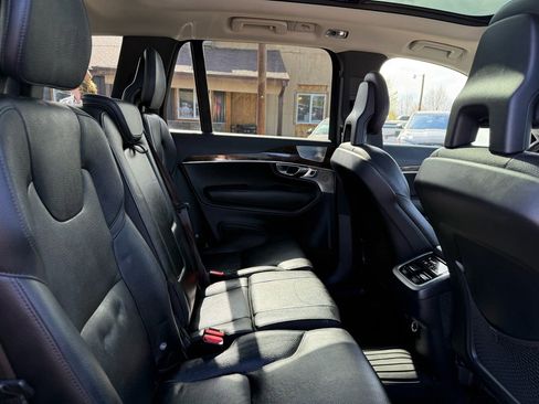 Used 2016 Volvo XC90 T6 Momentum w/ Momentum Plus Package AWD/4WD image 25