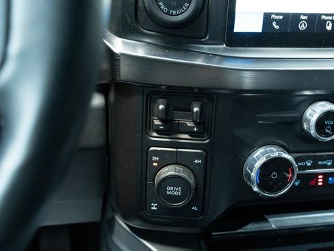 Used 2023 Ford F250 Lariat w/ Lariat Ultimate Package AWD/4WD image 27