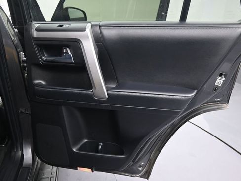 Used 2020 Toyota 4Runner SR5 Premium AWD/4WD image 32