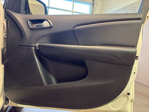 Used 2017 Dodge Journey SE FWD image 20